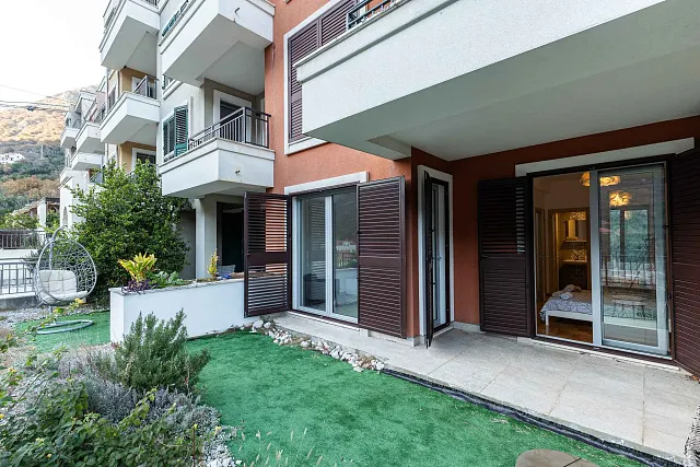 Three-bedroom, spacious and bright apartment for sale in the most beautiful part of Montenegro — photo 15